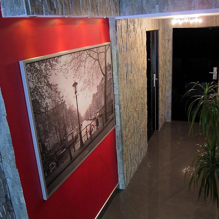 Komorowski Luxury Guest Rooms Krakow Luaran gambar