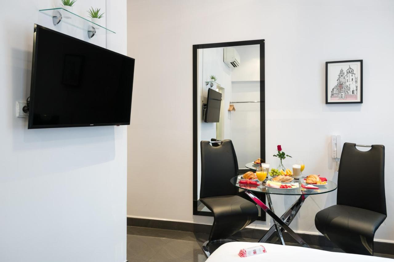Komorowski Luxury Guest Rooms Krakow Luaran gambar
